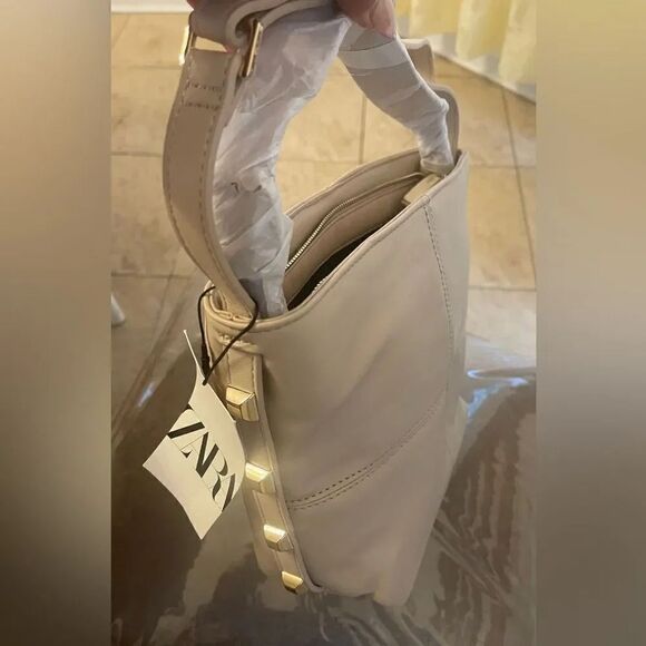 ZARA STUDDED BUCKET BAG - Picture 6 of 8